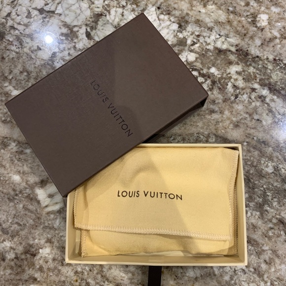 Louis Vuitton bag charm - Picture 4 of 4